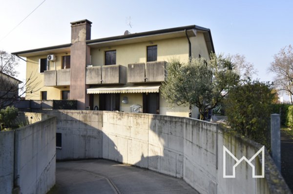 appartamento in vendita a Riese Pio X in zona Vallà