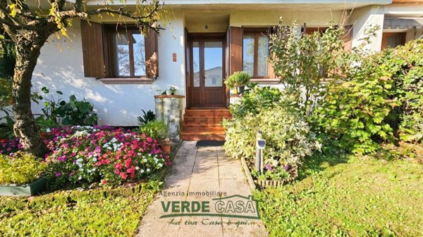 casa indipendente in vendita a Riese Pio X in zona Vallà