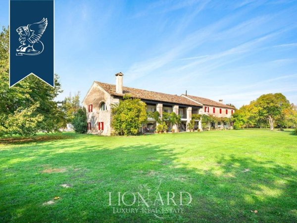 negozio in vendita a Roncade in zona Vallio