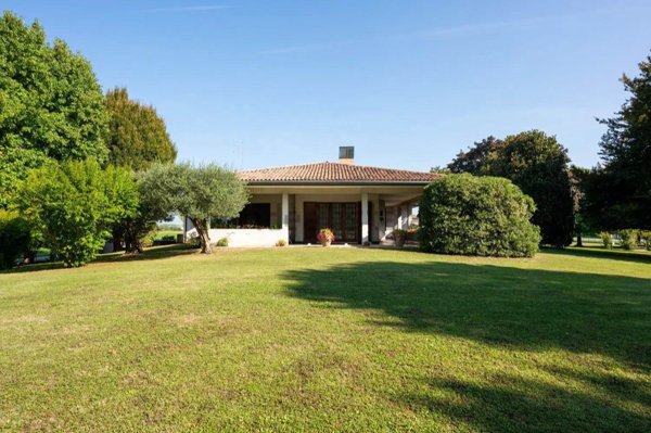 casa indipendente in vendita a Roncade in zona San Cipriano