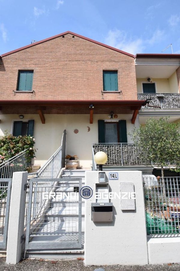 casa indipendente in vendita a Roncade in zona Vallio
