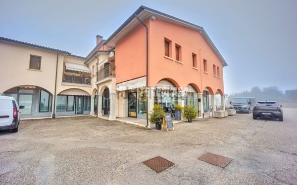 negozio in vendita a Roncade
