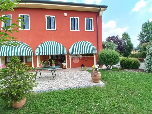 casa indipendente in vendita a Roncade in zona Vallio