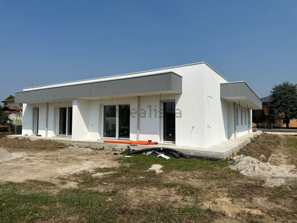 casa indipendente in vendita a Roncade