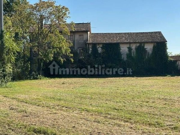 esavano in vendita a Roncade in zona Vallio