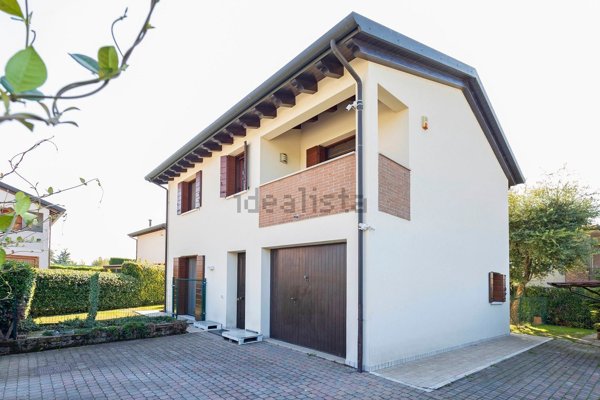 casa indipendente in vendita a Roncade in zona Vallio