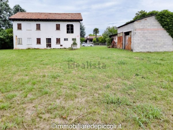 esavano in vendita a Roncade