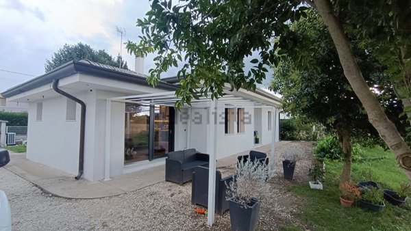 casa indipendente in vendita a Roncade
