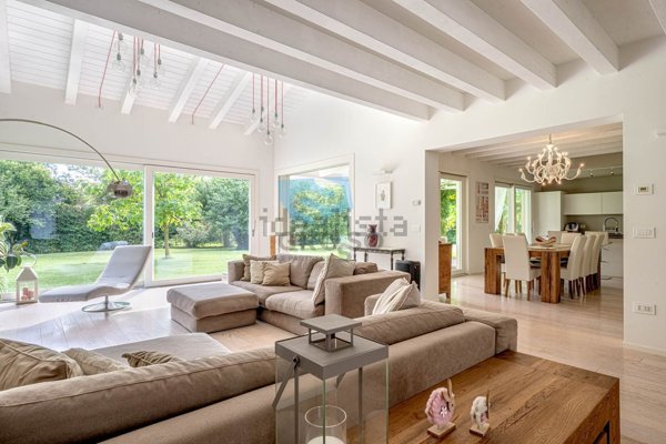 casa indipendente in vendita a Roncade in zona Musestre