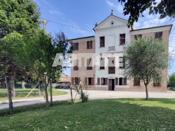 villa in vendita a Roncade in zona Biancade