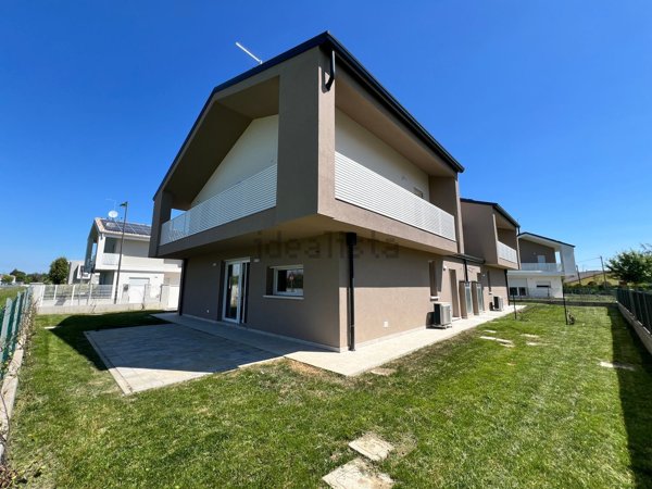 casa indipendente in vendita a Roncade