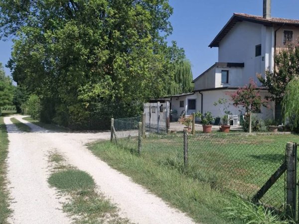 casa indipendente in vendita a Roncade in zona Ca' Tron