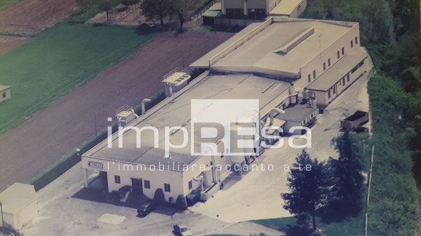 locale di sgombero in vendita a Roncade