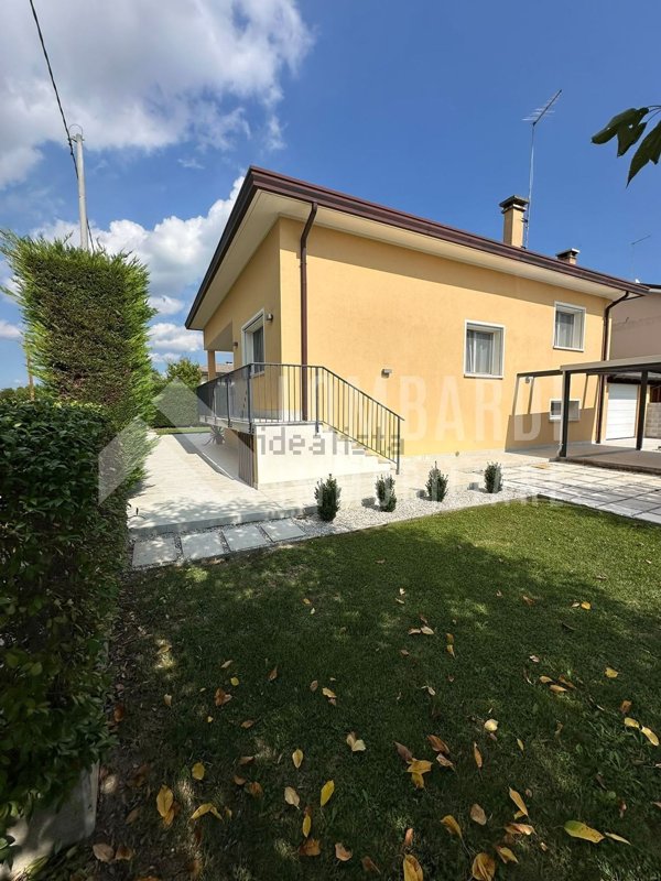 casa indipendente in vendita a Roncade