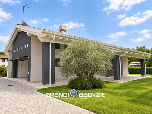 casa indipendente in vendita a Roncade in zona Musestre