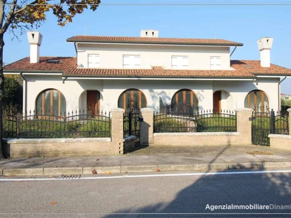 casa indipendente in vendita a Salgareda