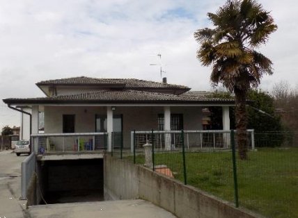 casa indipendente in vendita a Salgareda