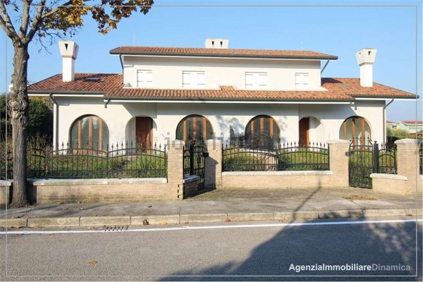 casa indipendente in vendita a Salgareda