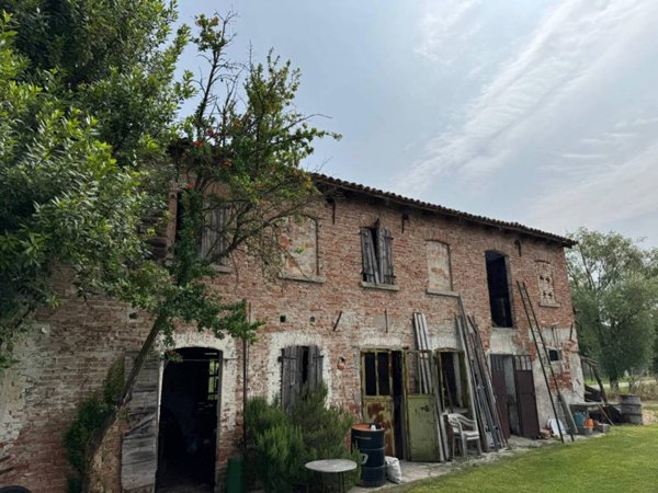 rudere in vendita a Salgareda