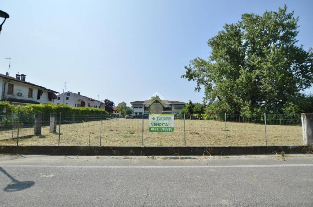 terreno edificabile in vendita a Salgareda