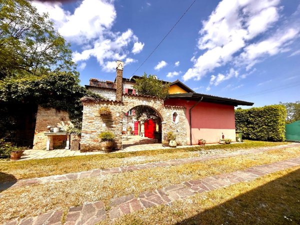 casa indipendente in vendita a Salgareda