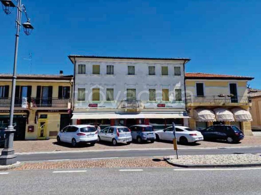 negozio in vendita a Salgareda