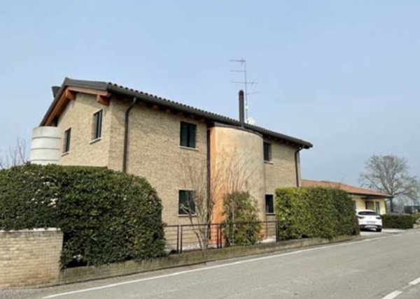 casa indipendente in vendita a Salgareda