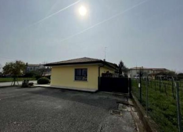 ufficio in vendita a Salgareda