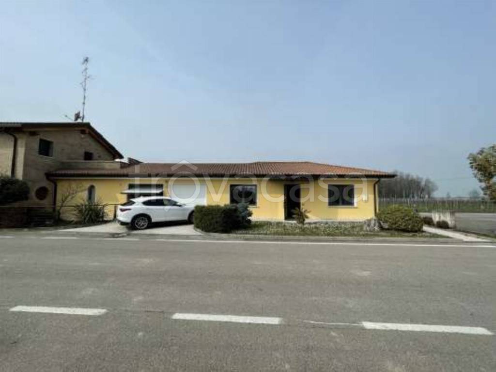 ufficio in vendita a Salgareda