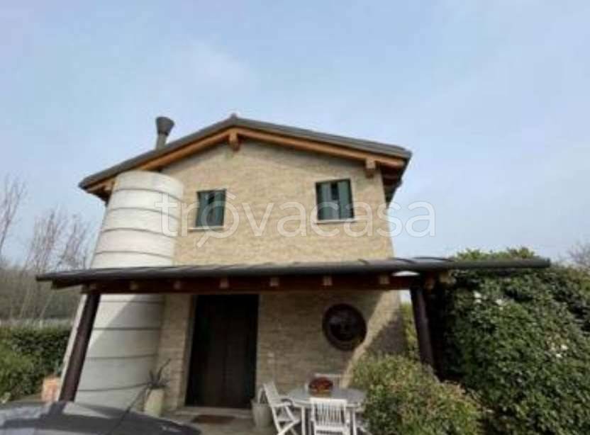 casa indipendente in vendita a Salgareda