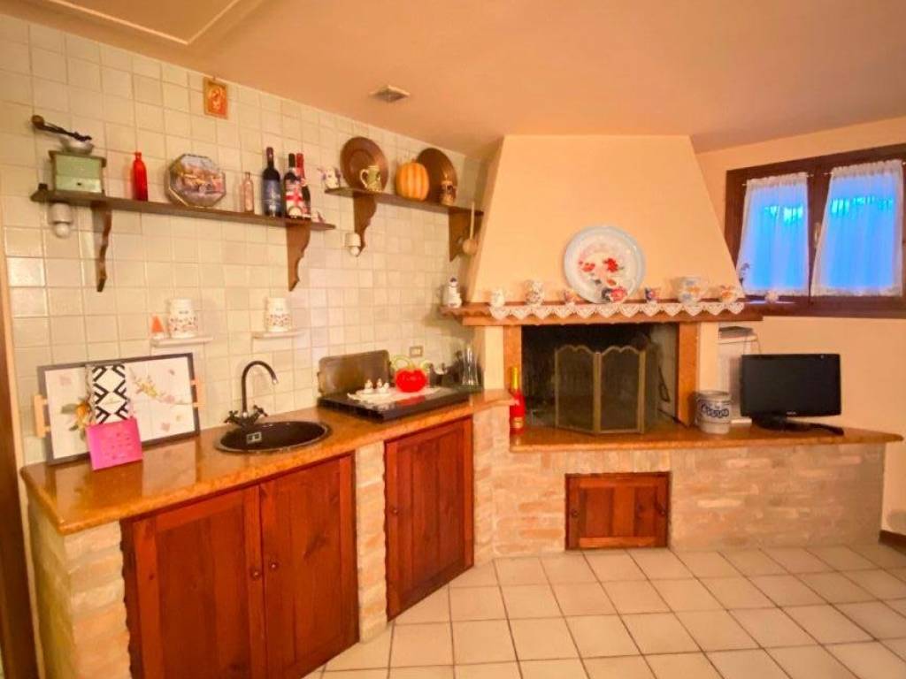 casa indipendente in vendita a Salgareda