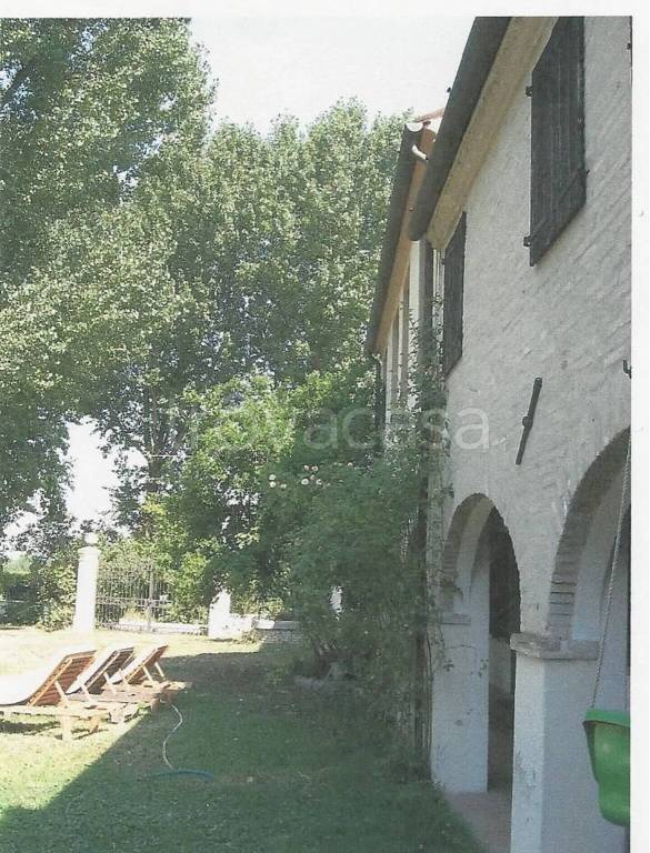 casa indipendente in vendita a Salgareda