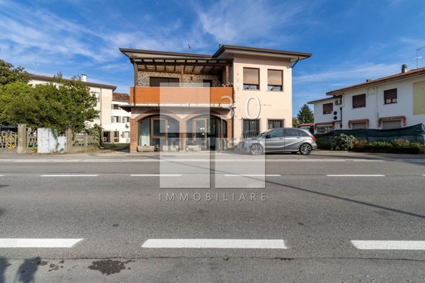 casa indipendente in vendita a Salgareda