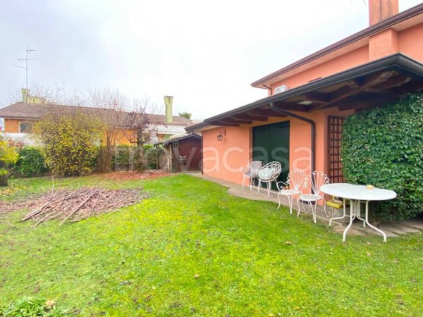 casa indipendente in vendita a Salgareda