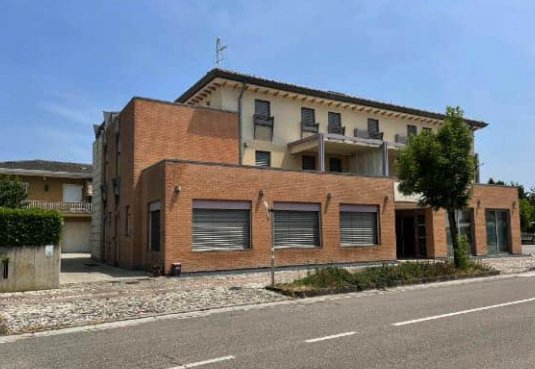 negozio in vendita a Salgareda in zona Campodipietra