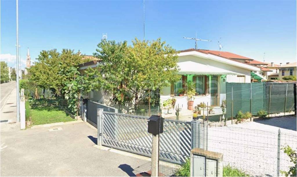 casa indipendente in vendita a Salgareda