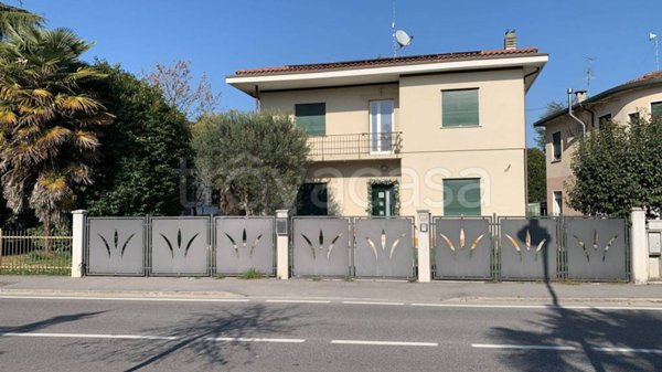 casa indipendente in vendita a Salgareda