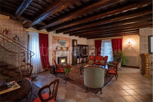 casa indipendente in vendita a Salgareda