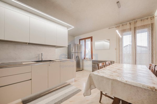 casa indipendente in vendita a San Biagio di Callalta in zona Olmi-San Floriano
