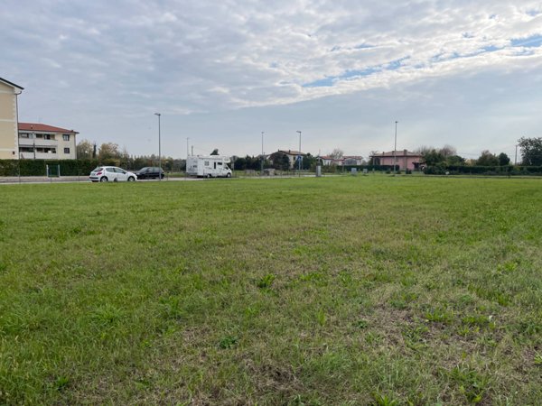 terreno edificabile a San Biagio di Callalta in zona Olmi-San Floriano