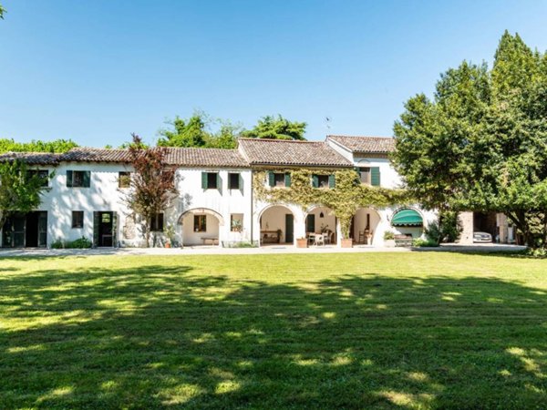 casa indipendente in vendita a San Biagio di Callalta in zona Cavriè