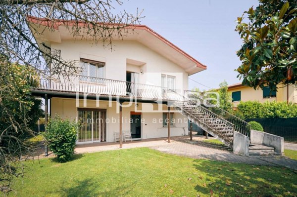 casa indipendente a San Biagio di Callalta in zona Fagarè della Battaglia