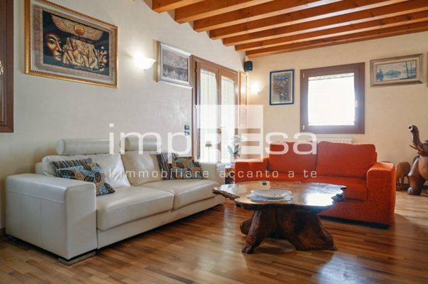 casa indipendente in vendita a San Biagio di Callalta in zona Spercenigo