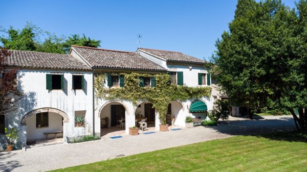 esavano in vendita a San Biagio di Callalta