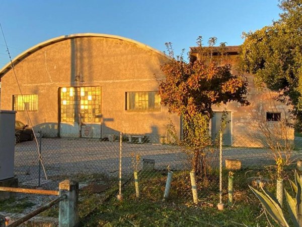 locale commerciale in vendita a San Biagio di Callalta