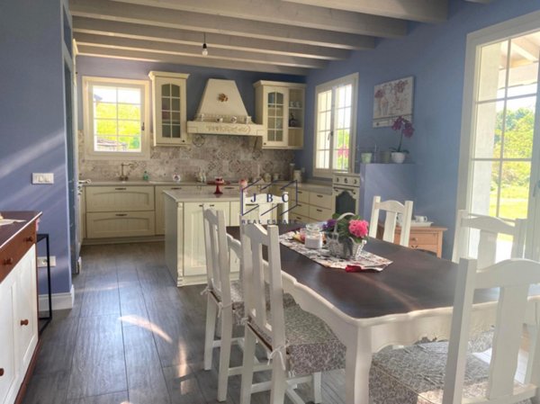 casa indipendente a San Biagio di Callalta in zona Fagarè della Battaglia