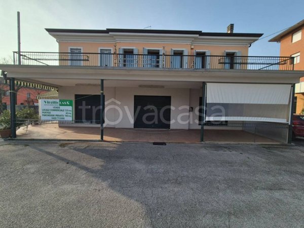 negozio in vendita a San Biagio di Callalta in zona Cavriè