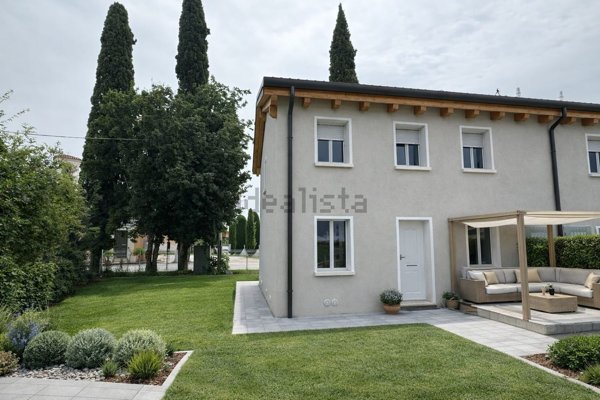 casa indipendente in vendita a San Biagio di Callalta in zona San Martino