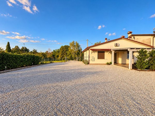 casa indipendente in vendita a San Biagio di Callalta in zona Olmi-San Floriano