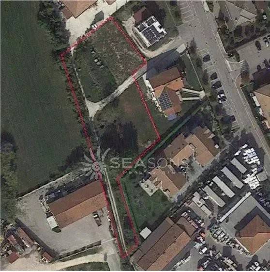 terreno agricolo in vendita a San Fior in zona Castello Roganzuolo